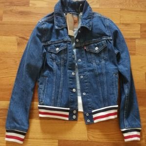 NWT  f Levi JEAN JACKET GREAT 4th of July🇺🇸🇺🇸 cool nights
